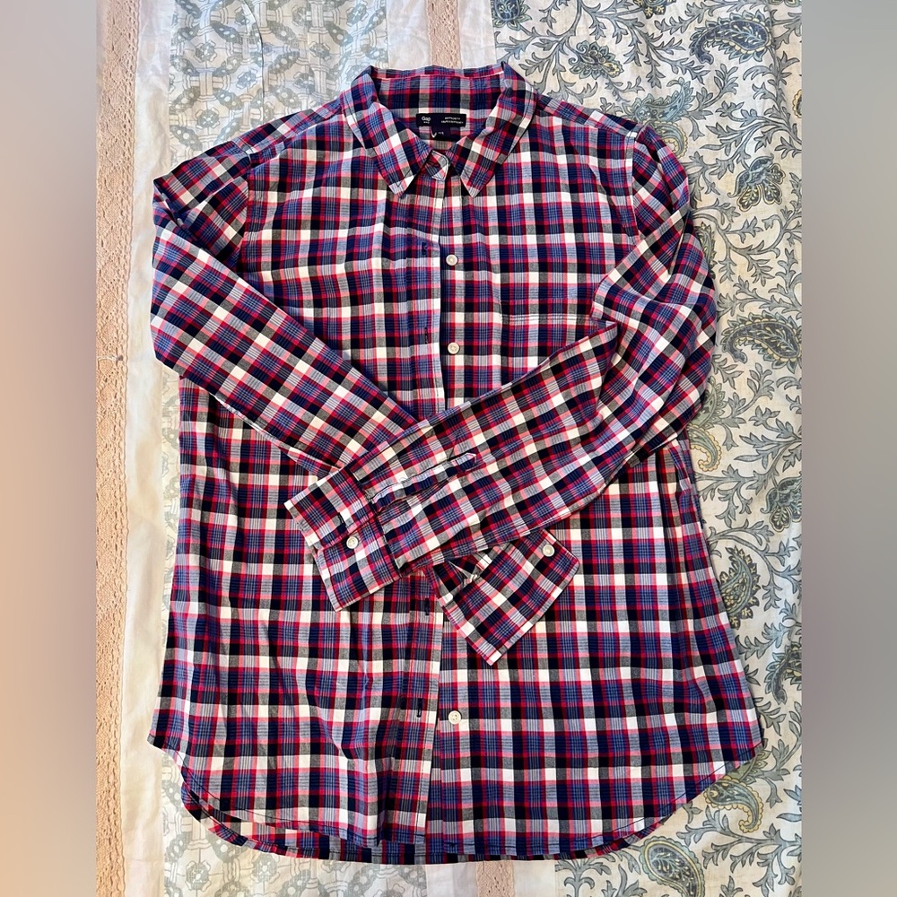 Plaid button down, stretchy